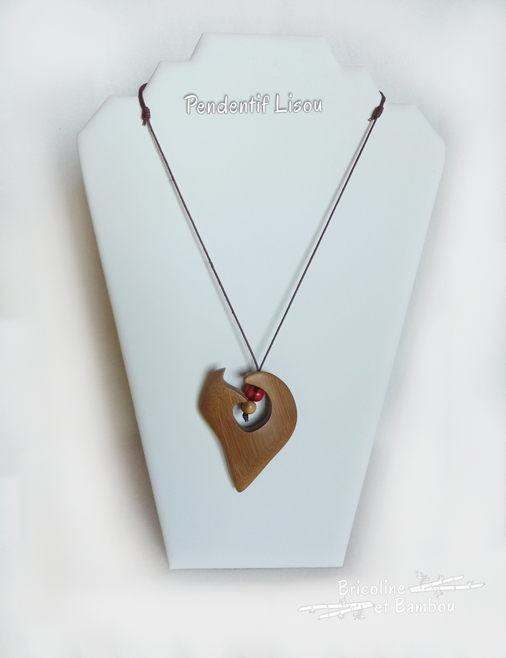 Pendentif en bambou Lisou