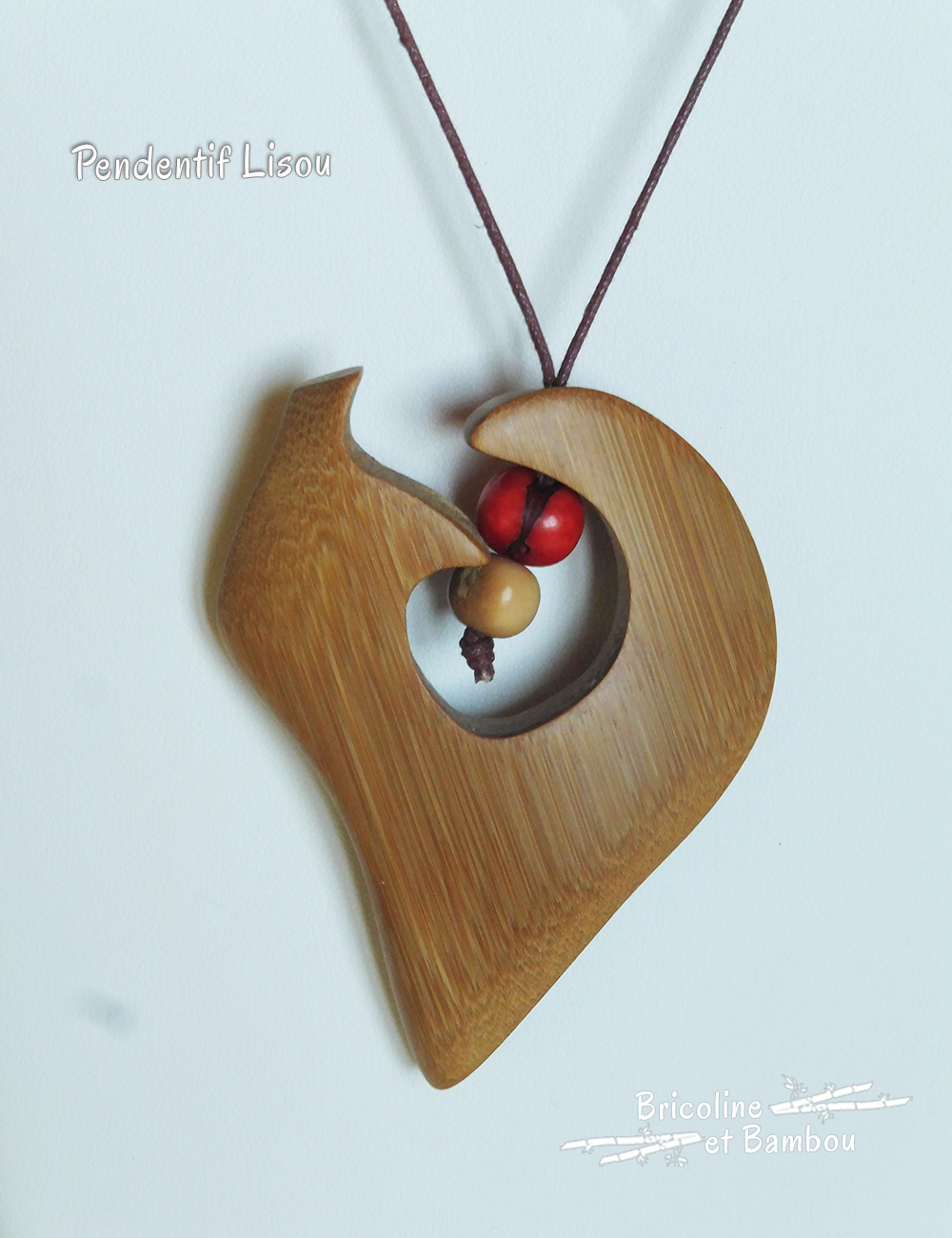 Pendentif en bambou Lisou